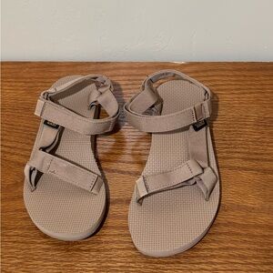 Teva Original Universal Sandal in Sand Dune